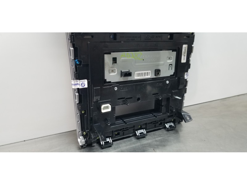 Recambio de pantalla multifuncion para hyundai tucson tecno sky referencia OEM IAM 96525N7001NNB  