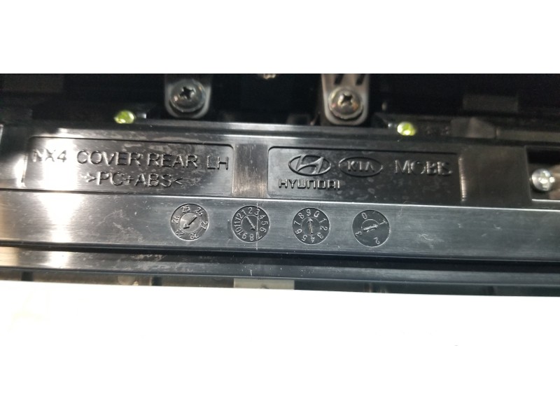 Recambio de pantalla multifuncion para hyundai tucson tecno sky referencia OEM IAM 96525N7001NNB  