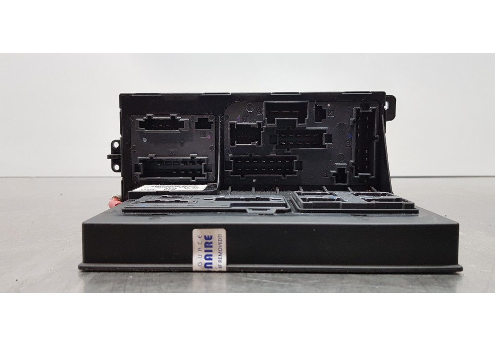 Recambio de caja reles / fusibles para mercedes clase cls (w219) 320 cdi (219.322) referencia OEM IAM 2115456101  