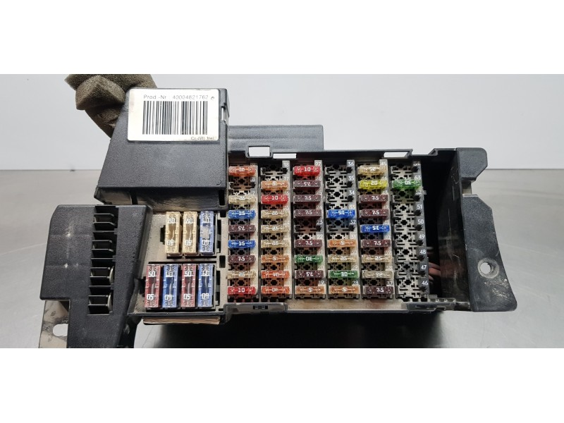 Recambio de caja reles / fusibles para mercedes clase b (w245) 200 cdi (245.208) referencia OEM IAM 1695451740  