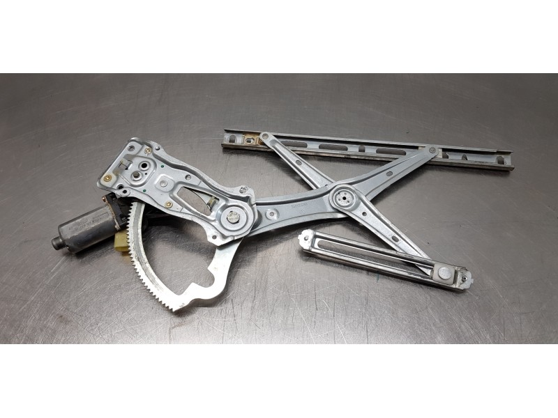 Recambio de elevalunas delantero derecho para mercedes clase clk (w208) coupe 320 (208.365) referencia OEM IAM A2087200846 01308 Recambio de elevalunas delantero derecho para mercedes clase clk (w208) coupe 320 (208.365) referencia OEM IAM A2087200846 01308