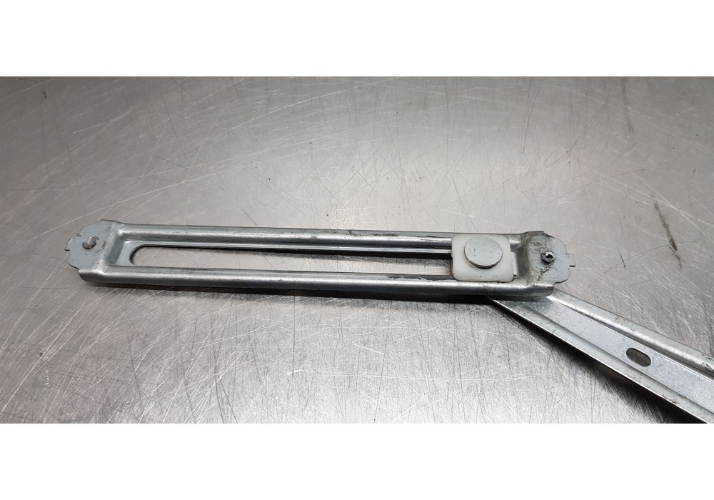 Recambio de elevalunas delantero derecho para mercedes clase clk (w208) coupe 320 (208.365) referencia OEM IAM A2087200846 01308 Recambio de elevalunas delantero derecho para mercedes clase clk (w208) coupe 320 (208.365) referencia OEM IAM A2087200846 01308