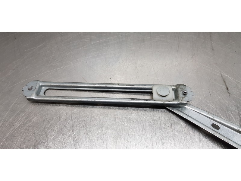 Recambio de elevalunas delantero derecho para mercedes clase clk (w208) coupe 320 (208.365) referencia OEM IAM A2087200846 01308 Recambio de elevalunas delantero derecho para mercedes clase clk (w208) coupe 320 (208.365) referencia OEM IAM A2087200846 01308