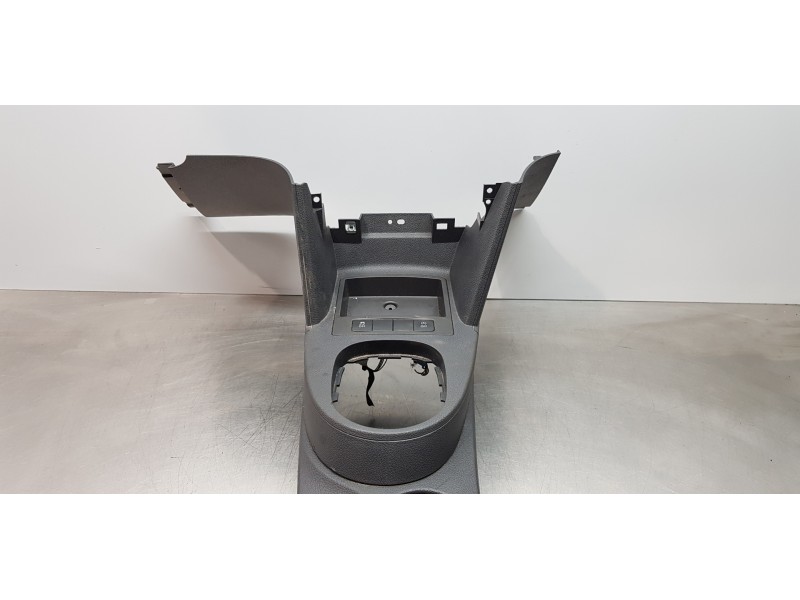 Recambio de apoyabrazos central para volkswagen caddy ka/kb (2c) kasten bluemotion referencia OEM IAM 2K086436371N   Recambio de apoyabrazos central para volkswagen caddy ka/kb (2c) kasten bluemotion referencia OEM IAM 2K086436371N