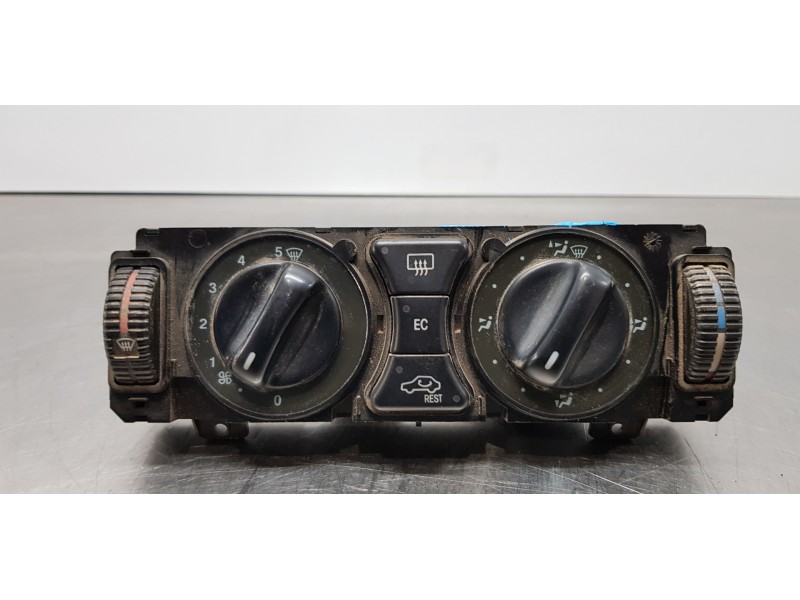 Recambio de mando climatizador para mercedes clase clk (w208) coupe 320 (208.365) referencia OEM IAM 2108302685  