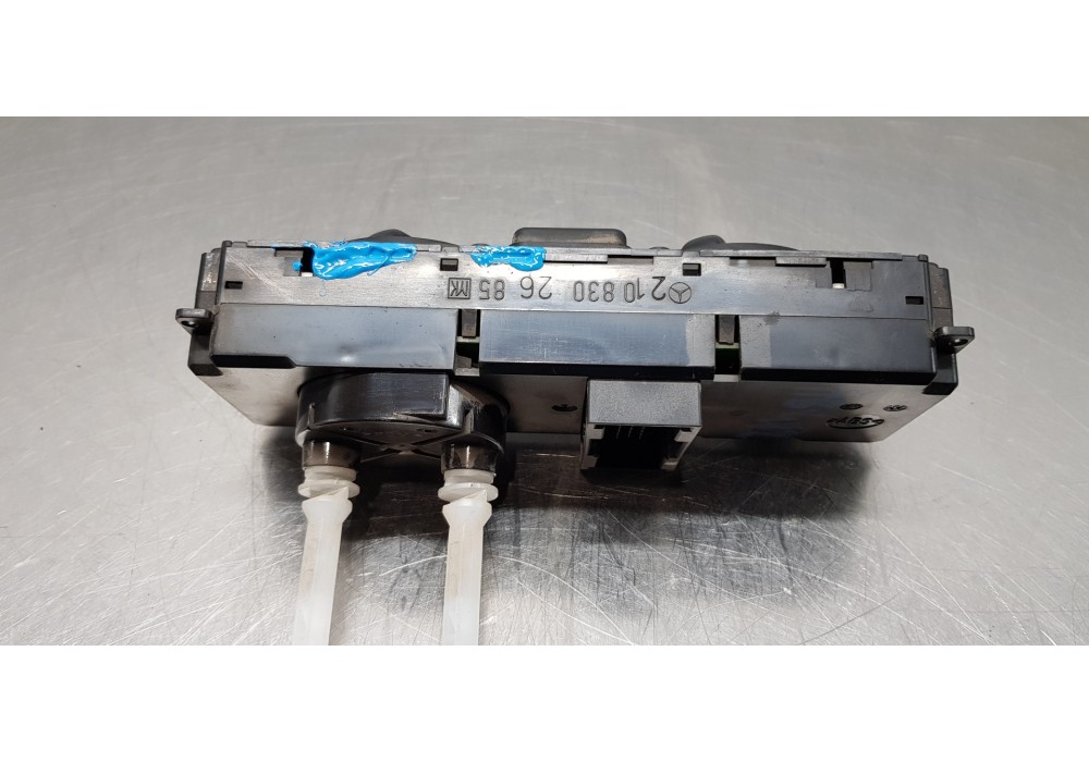 Recambio de mando climatizador para mercedes clase clk (w208) coupe 320 (208.365) referencia OEM IAM 2108302685  