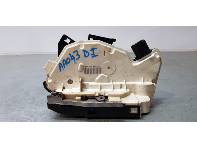 Recambio de cerradura puerta delantera izquierda para skoda superb combi (3t5) ambition referencia OEM IAM 5N2837015C  