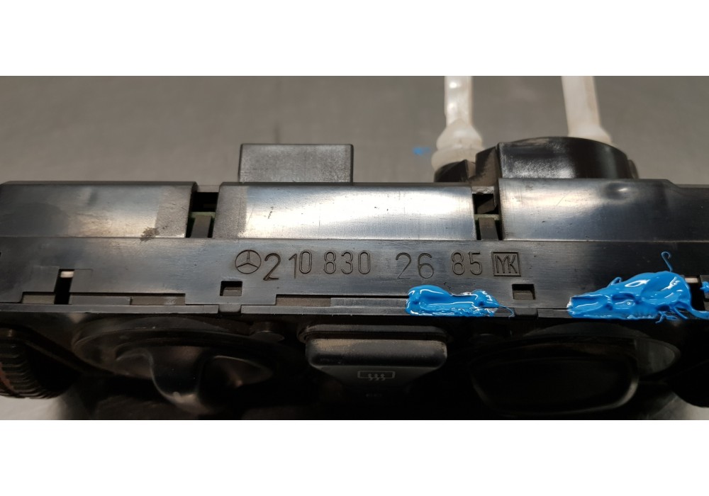 Recambio de mando climatizador para mercedes clase clk (w208) coupe 320 (208.365) referencia OEM IAM 2108302685  