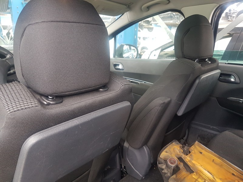 peugeot 5008 del año 2014