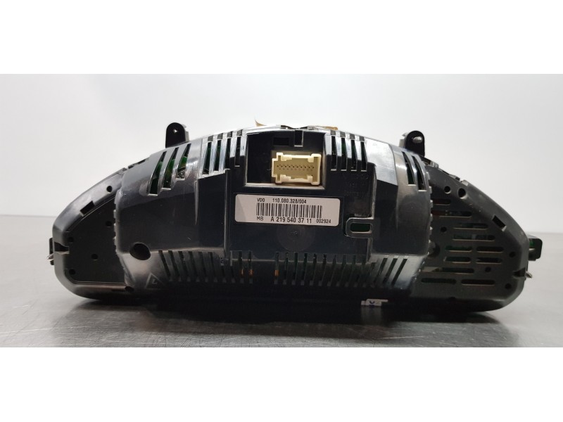 Recambio de cuadro instrumentos para mercedes clase cls (w219) 320 cdi (219.322) referencia OEM IAM A2195403711  