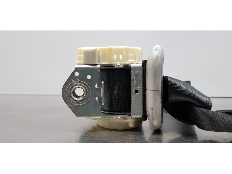 Recambio de cinturon seguridad delantero derecho para volkswagen caddy ka/kb (2c) kasten bluemotion referencia OEM IAM 2K5857706