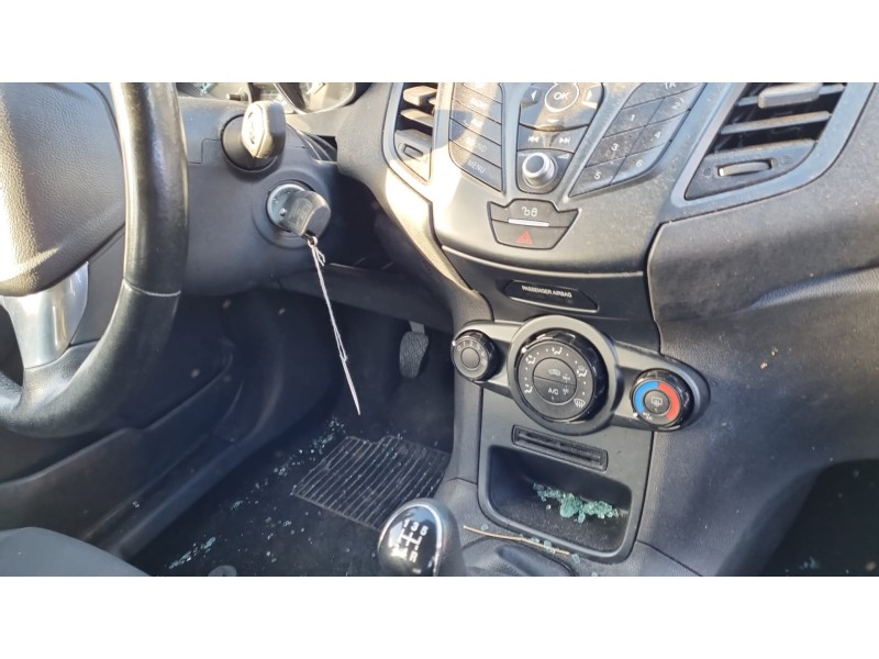 ford fiesta (ccn) del año 2012