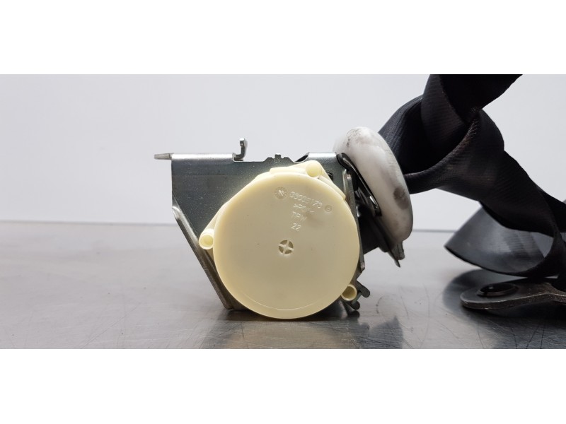 Recambio de cinturon seguridad delantero derecho para volkswagen caddy ka/kb (2c) kasten bluemotion referencia OEM IAM 2K5857706