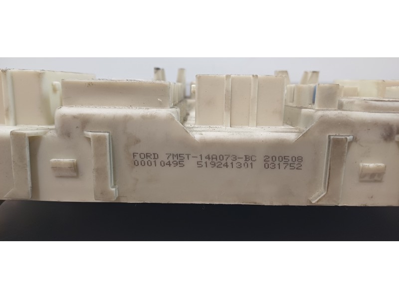 Recambio de caja reles / fusibles para ford focus lim. (cb4) titanium referencia OEM IAM 7M5T14A073BC  