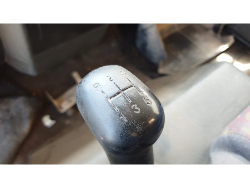 nissan cabstar 09.06 del año 1998