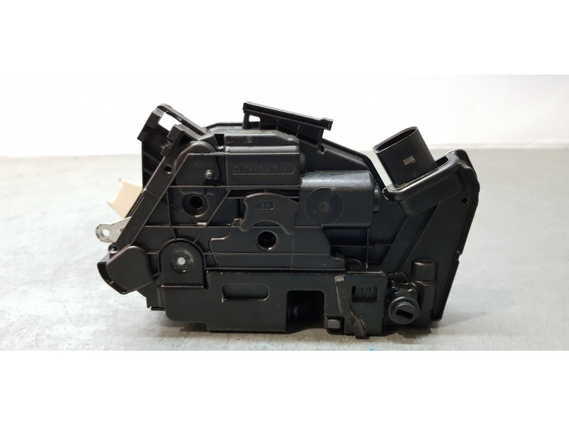 Recambio de cerradura puerta trasera derecha para skoda superb combi (3t5) ambition referencia OEM IAM 5N0839016D   Recambio de cerradura puerta trasera derecha para skoda superb combi (3t5) ambition referencia OEM IAM 5N0839016D