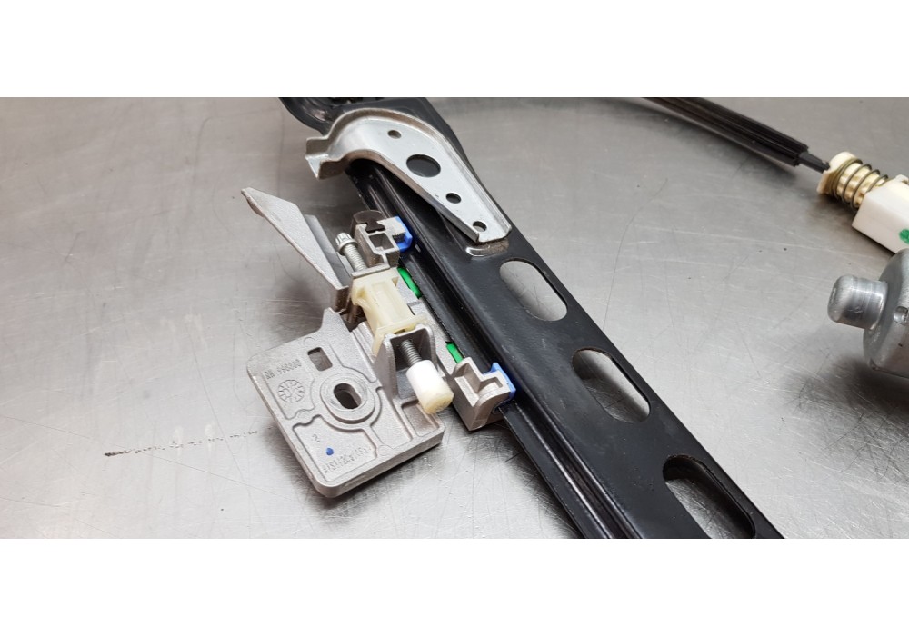 Recambio de elevalunas trasero derecho para mercedes clase cls (w219) 320 cdi (219.322) referencia OEM IAM A2197301046  