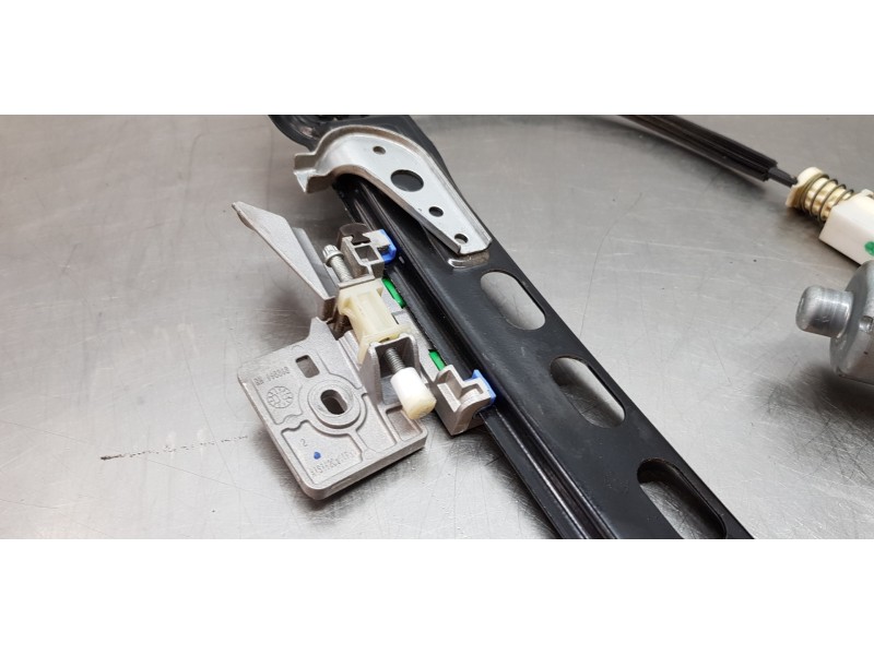 Recambio de elevalunas trasero derecho para mercedes clase cls (w219) 320 cdi (219.322) referencia OEM IAM A2197301046  