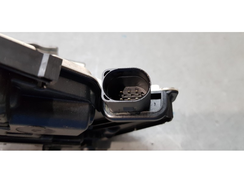 Recambio de cerradura puerta trasera derecha para skoda superb combi (3t5) ambition referencia OEM IAM 5N0839016D   Recambio de cerradura puerta trasera derecha para skoda superb combi (3t5) ambition referencia OEM IAM 5N0839016D