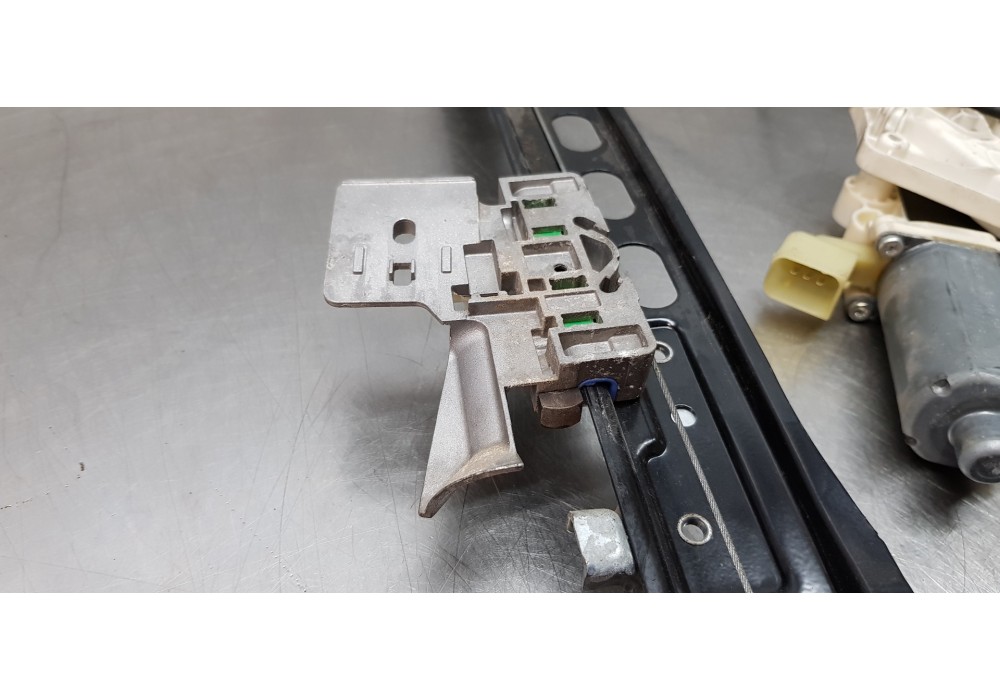 Recambio de elevalunas trasero derecho para mercedes clase cls (w219) 320 cdi (219.322) referencia OEM IAM A2197301046  