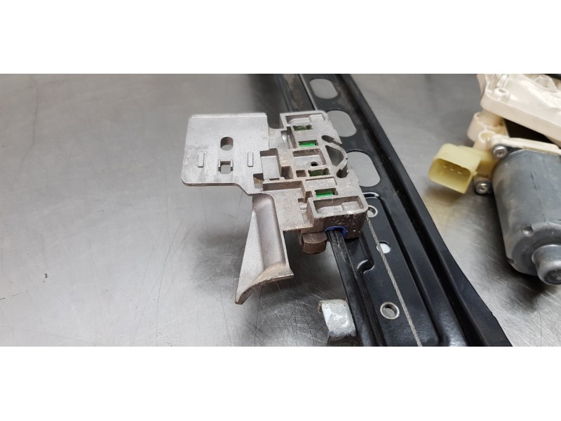 Recambio de elevalunas trasero derecho para mercedes clase cls (w219) 320 cdi (219.322) referencia OEM IAM A2197301046  