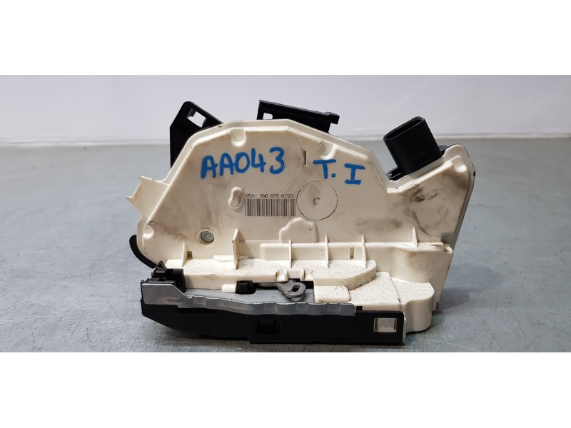 Recambio de cerradura puerta trasera izquierda para skoda superb combi (3t5) ambition referencia OEM IAM 5N0839015D  