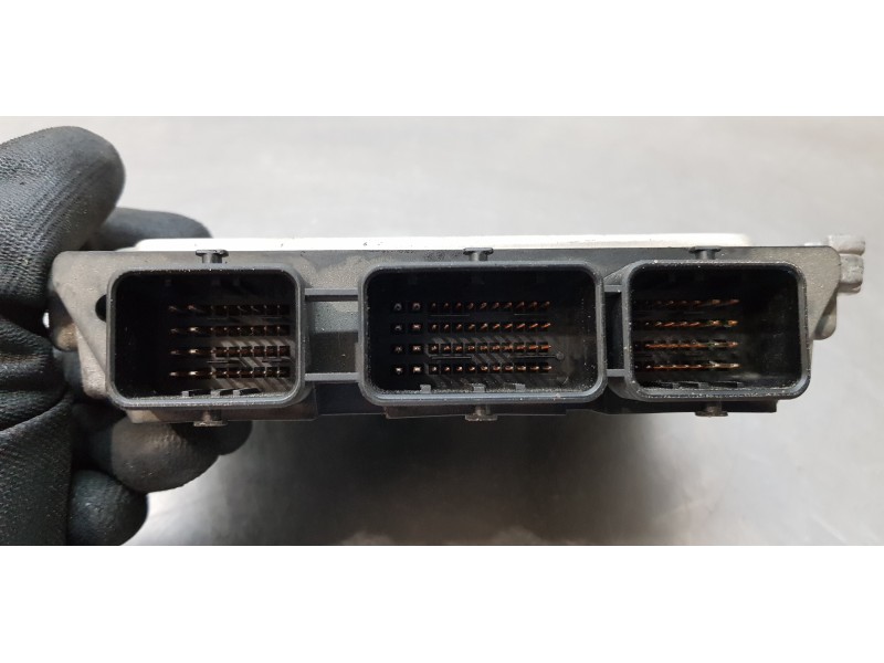 Recambio de centralita motor uce para peugeot 307 berlina (s2) xs referencia OEM IAM 9660324180  