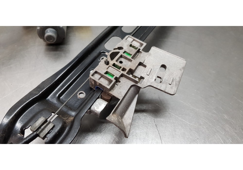 Recambio de elevalunas trasero izquierdo para mercedes clase cls (w219) 320 cdi (219.322) referencia OEM IAM A2197300946  