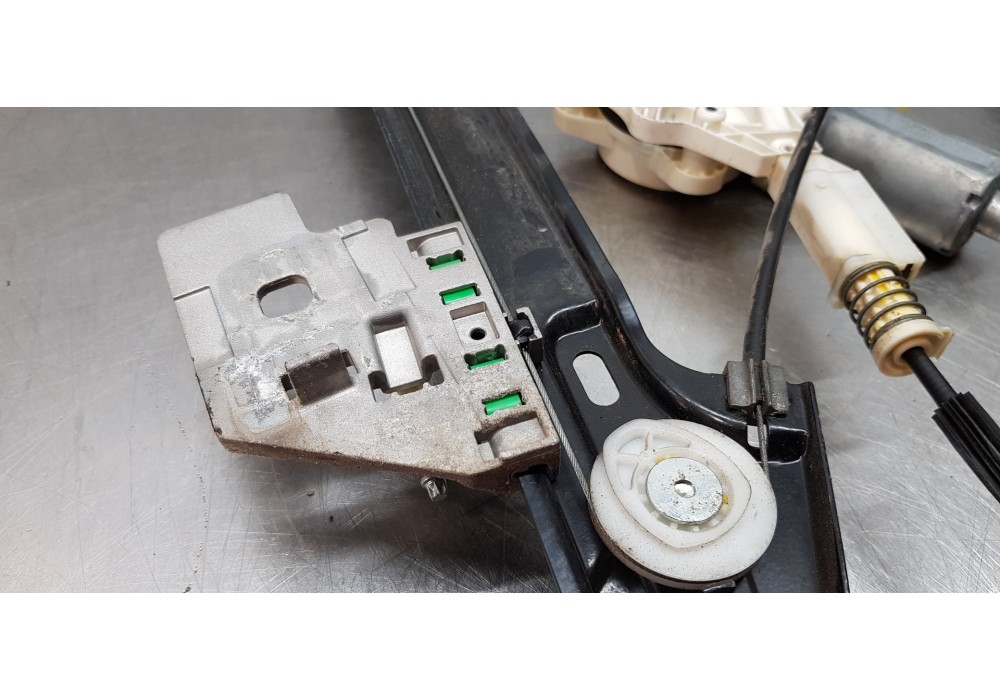 Recambio de elevalunas trasero izquierdo para mercedes clase cls (w219) 320 cdi (219.322) referencia OEM IAM A2197300946  