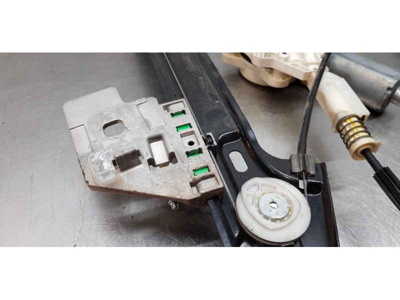 Recambio de elevalunas trasero izquierdo para mercedes clase cls (w219) 320 cdi (219.322) referencia OEM IAM A2197300946  