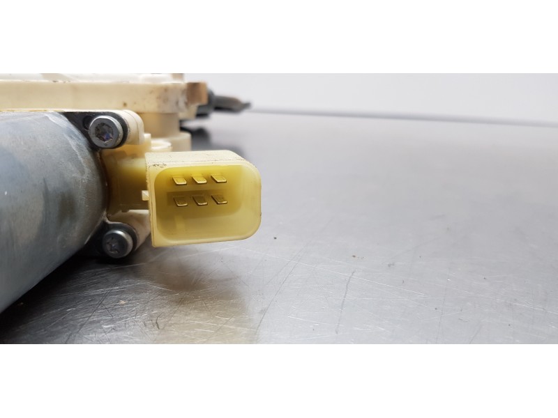 Recambio de elevalunas trasero izquierdo para mercedes clase cls (w219) 320 cdi (219.322) referencia OEM IAM A2197300946  