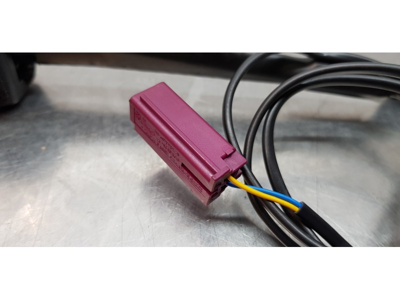 Recambio de pretensor airbag derecho para ford grand c-max titanium referencia OEM IAM 1854700   Recambio de pretensor airbag derecho para ford grand c-max titanium referencia OEM IAM 1854700