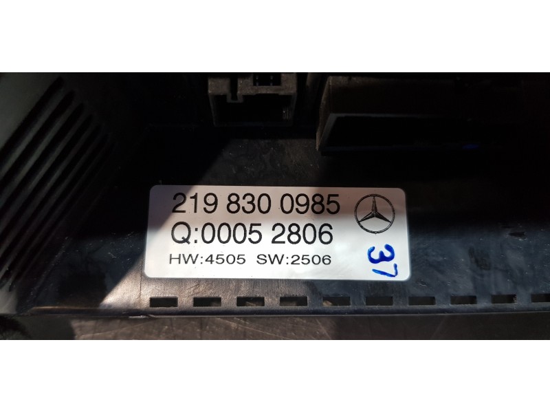 Recambio de mando climatizador para mercedes clase cls (w219) 320 cdi (219.322) referencia OEM IAM 2198300985  