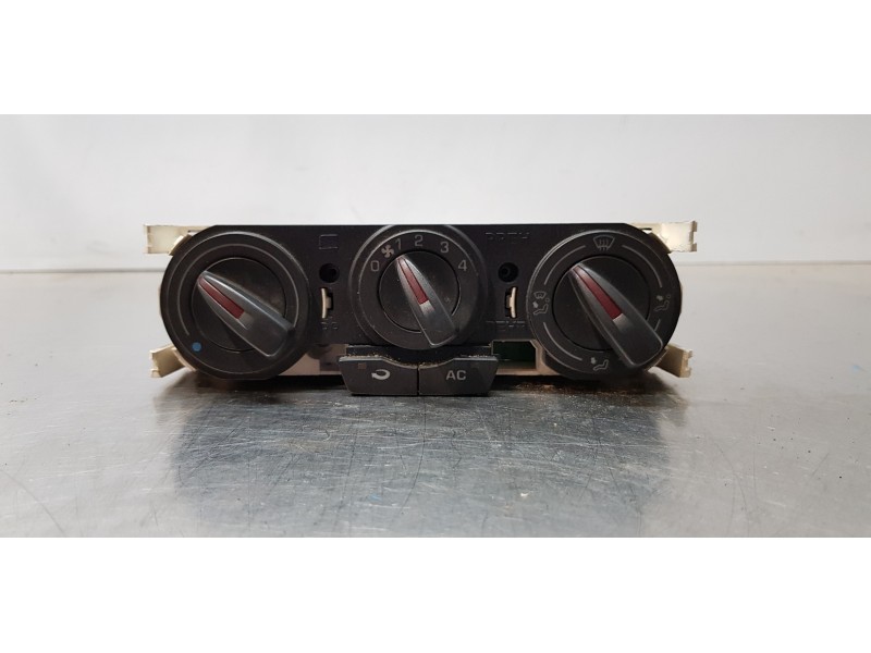 Recambio de mando calefaccion / aire acondicionado para seat ibiza sc (6j1) reference referencia OEM IAM 6J0820045A  