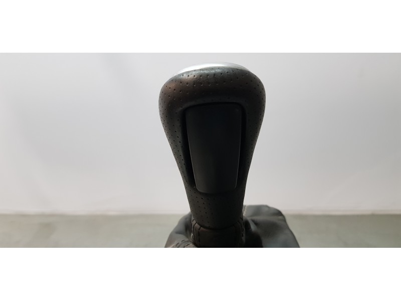 Recambio de palanca cambio para volvo v40 básico referencia OEM IAM 31367374  