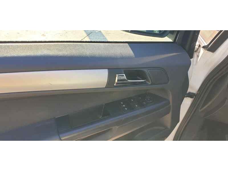 opel zafira b del año 2012