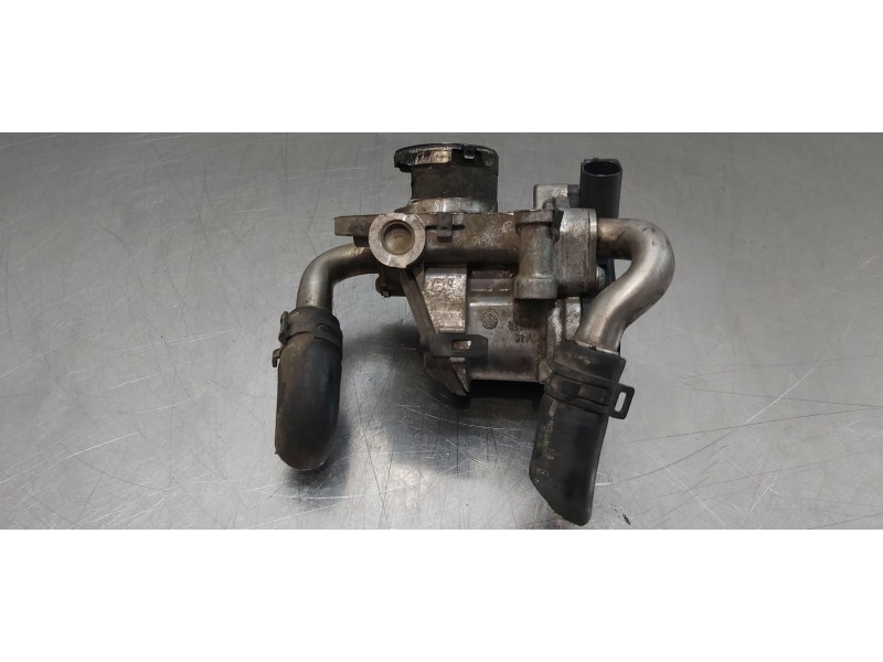 Recambio de valvula egr para volkswagen caddy ocio comfortline bmt referencia OEM IAM 04L131501R  