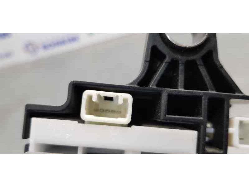 Recambio de palanca cambio para toyota prius+ executive referencia OEM IAM 75G616LHD  