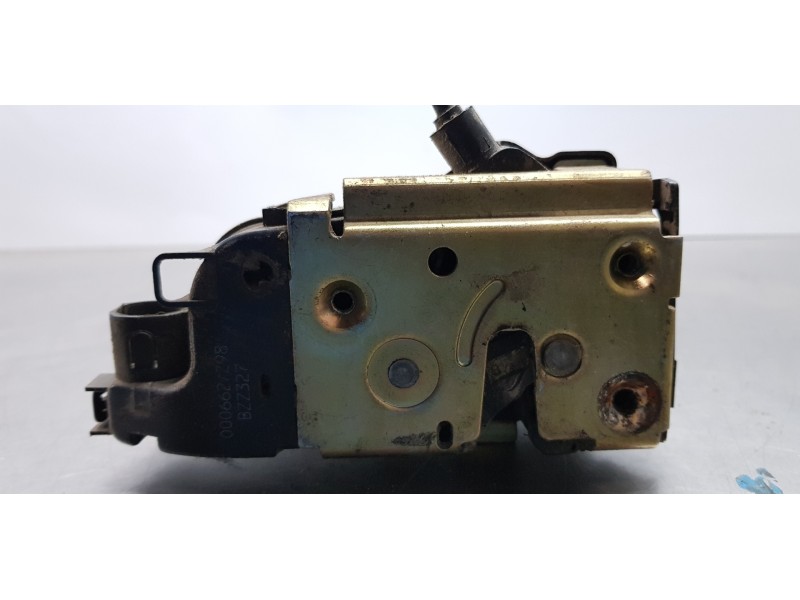 Recambio de cerradura puerta delantera derecha para renault laguna ii (bg0) authentique referencia OEM IAM 8200000662   Recambio de cerradura puerta delantera derecha para renault laguna ii (bg0) authentique referencia OEM IAM 8200000662