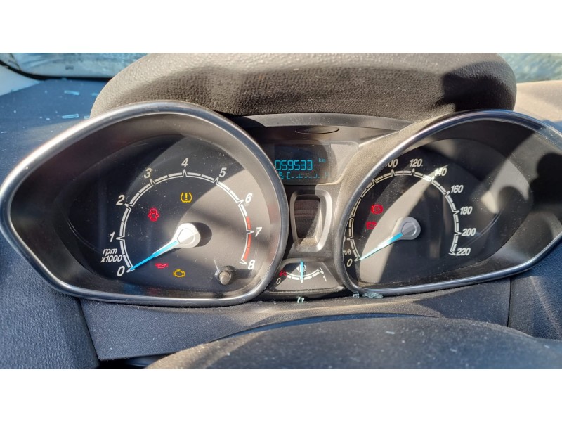 ford fiesta (ccn) del año 2012