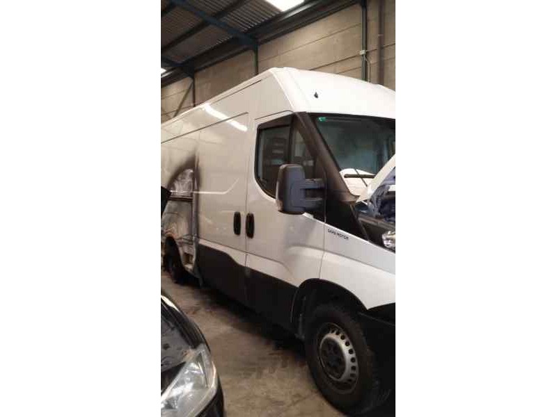 iveco daily caja cerrada del año 2015 iveco daily caja cerrada del año 2015