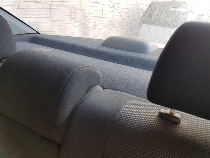 toyota avensis berlina (t25) del año 2004