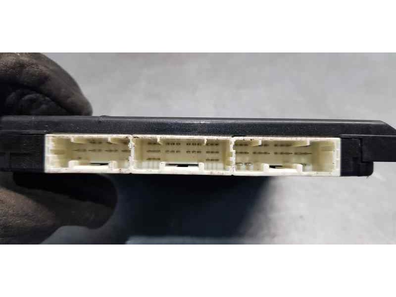 Recambio de modulo electronico para toyota prius+ executive referencia OEM IAM 8922147500  