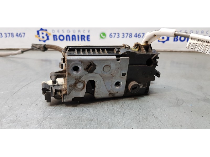 Recambio de cerradura puerta delantera derecha para citroen c4 lim. white attraction referencia OEM IAM 9685351480  