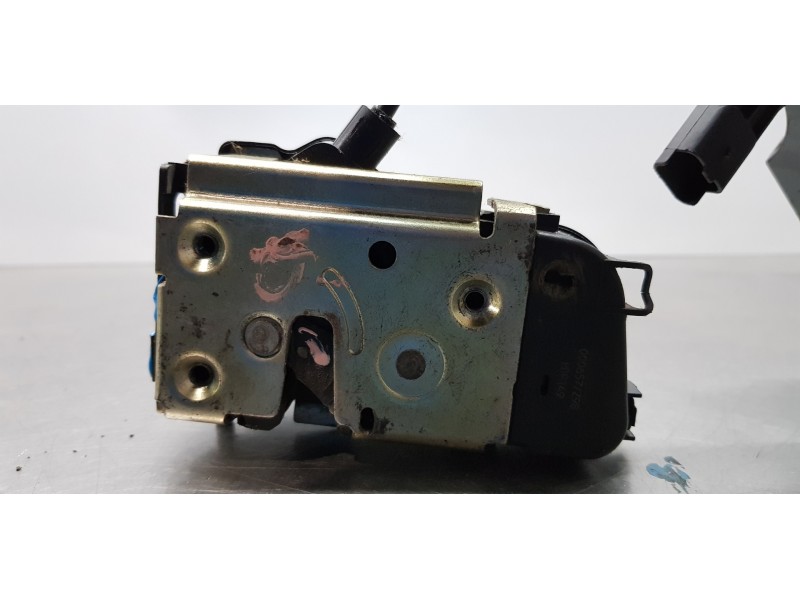 Recambio de cerradura puerta trasera izquierda para renault laguna ii (bg0) authentique referencia OEM IAM 8200000657   Recambio de cerradura puerta trasera izquierda para renault laguna ii (bg0) authentique referencia OEM IAM 8200000657