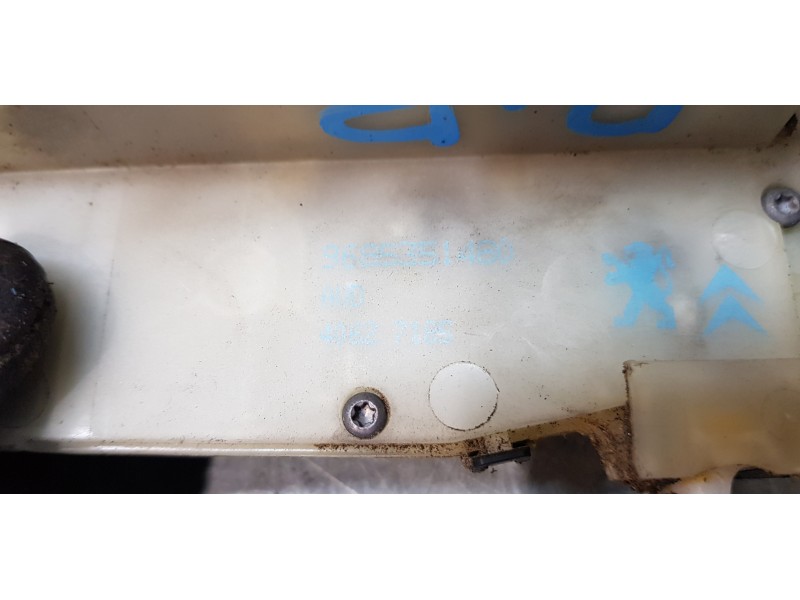Recambio de cerradura puerta delantera derecha para citroen c4 lim. white attraction referencia OEM IAM 9685351480  