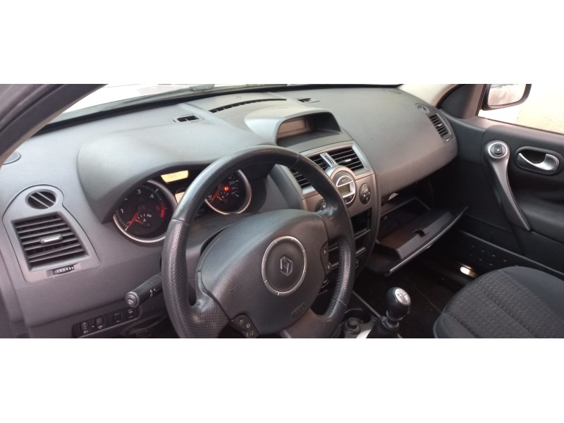 renault megane ii berlina 5p del año 2006
