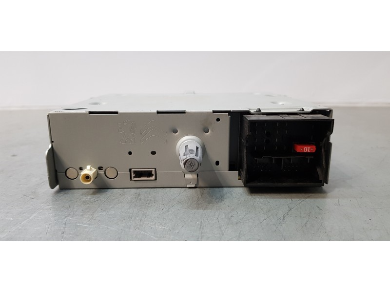 Recambio de sistema audio / radio cd para citroen c4 lim. white attraction referencia OEM IAM 9801189780   Recambio de sistema audio / radio cd para citroen c4 lim. white attraction referencia OEM IAM 9801189780