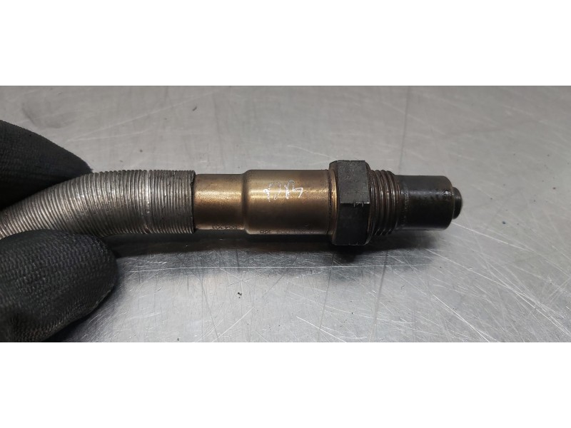 Recambio de sonda lambda para toyota avensis touring sports executive referencia OEM IAM 0281004168  