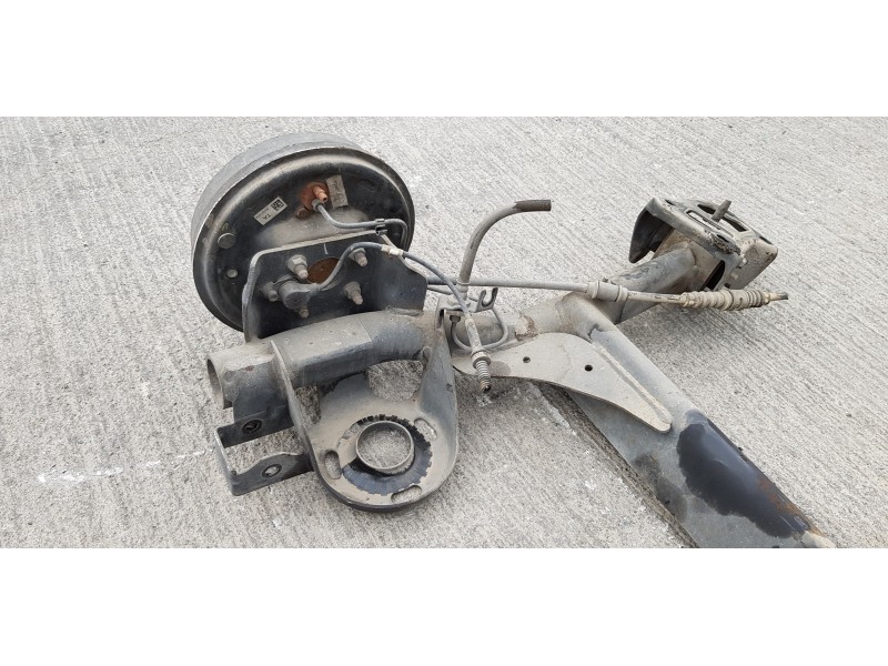 Recambio de puente trasero para chevrolet aveo ls referencia OEM IAM 96653128  